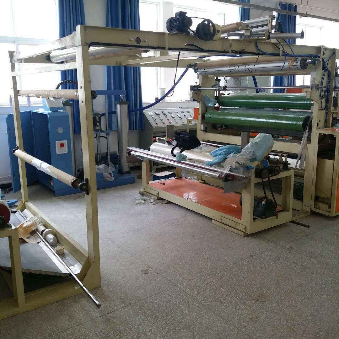 復(fù)合機(jī)廠家生產(chǎn)的復(fù)合機(jī)具有哪些特點(diǎn)？